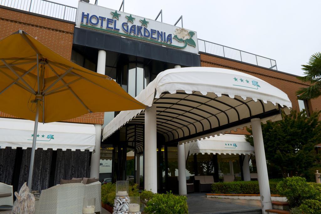嘉迪尼亚酒店 瑟门内特 外观 照片