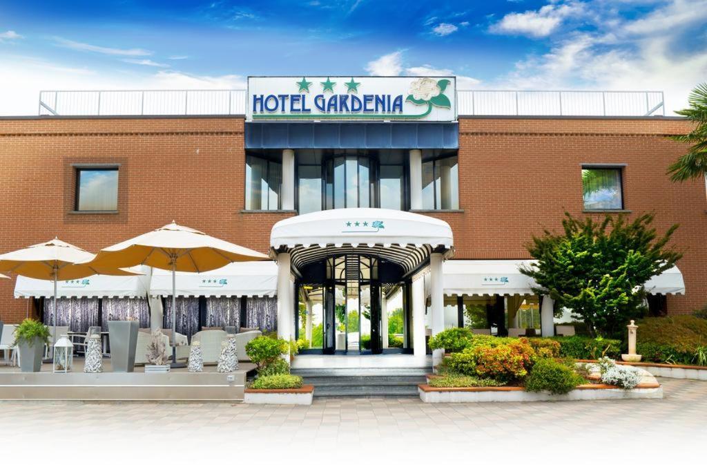 嘉迪尼亚酒店 瑟门内特 外观 照片